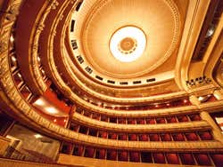 L'intérieur de l'Opéra de Vienne