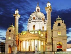 Karlskirche à la tombée de la nuit